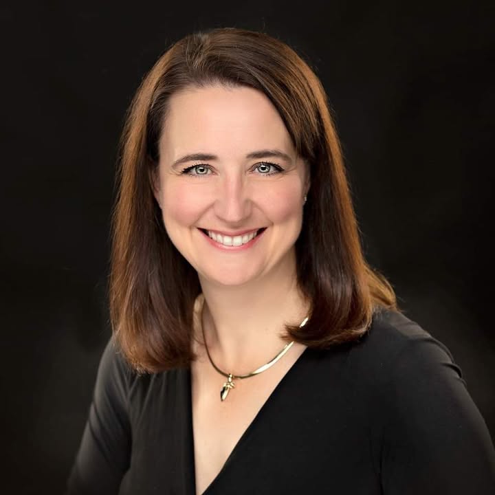 ann usher headshot.jpg